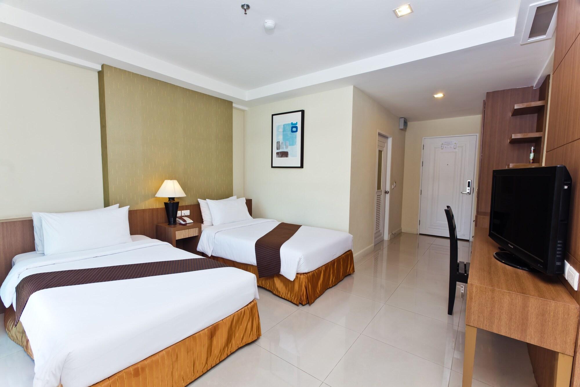 The Platinum Suite Banguecoque Exterior foto