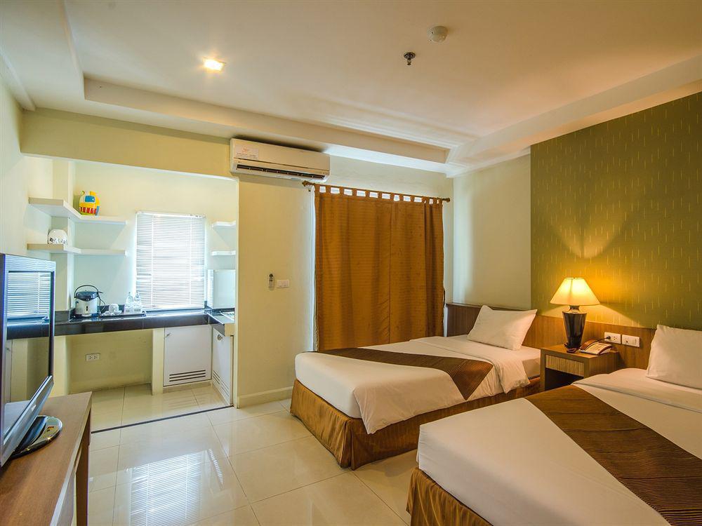 The Platinum Suite Banguecoque Exterior foto